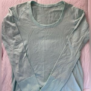 Lululemon long sleeve swiftly tech